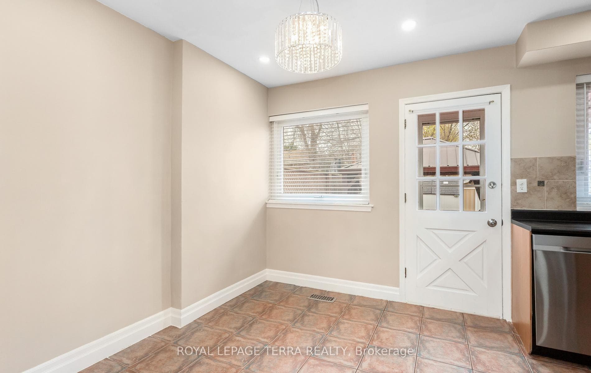 2475 Brookhurst Road - Semi-Detached photo 12 of 44 in Mississauga, Ontario