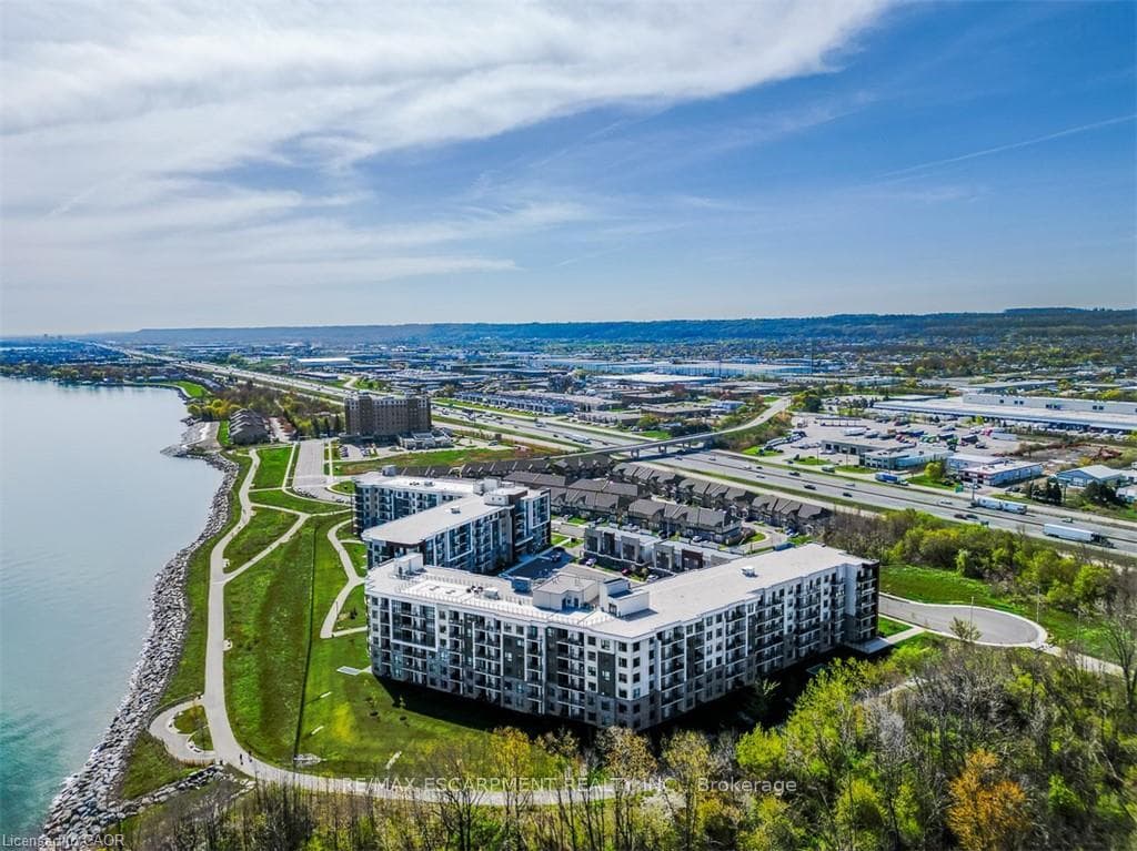 125 Shoreview Place Unit 102 - Condo photo 1 of 34 in Hamilton, Ontario