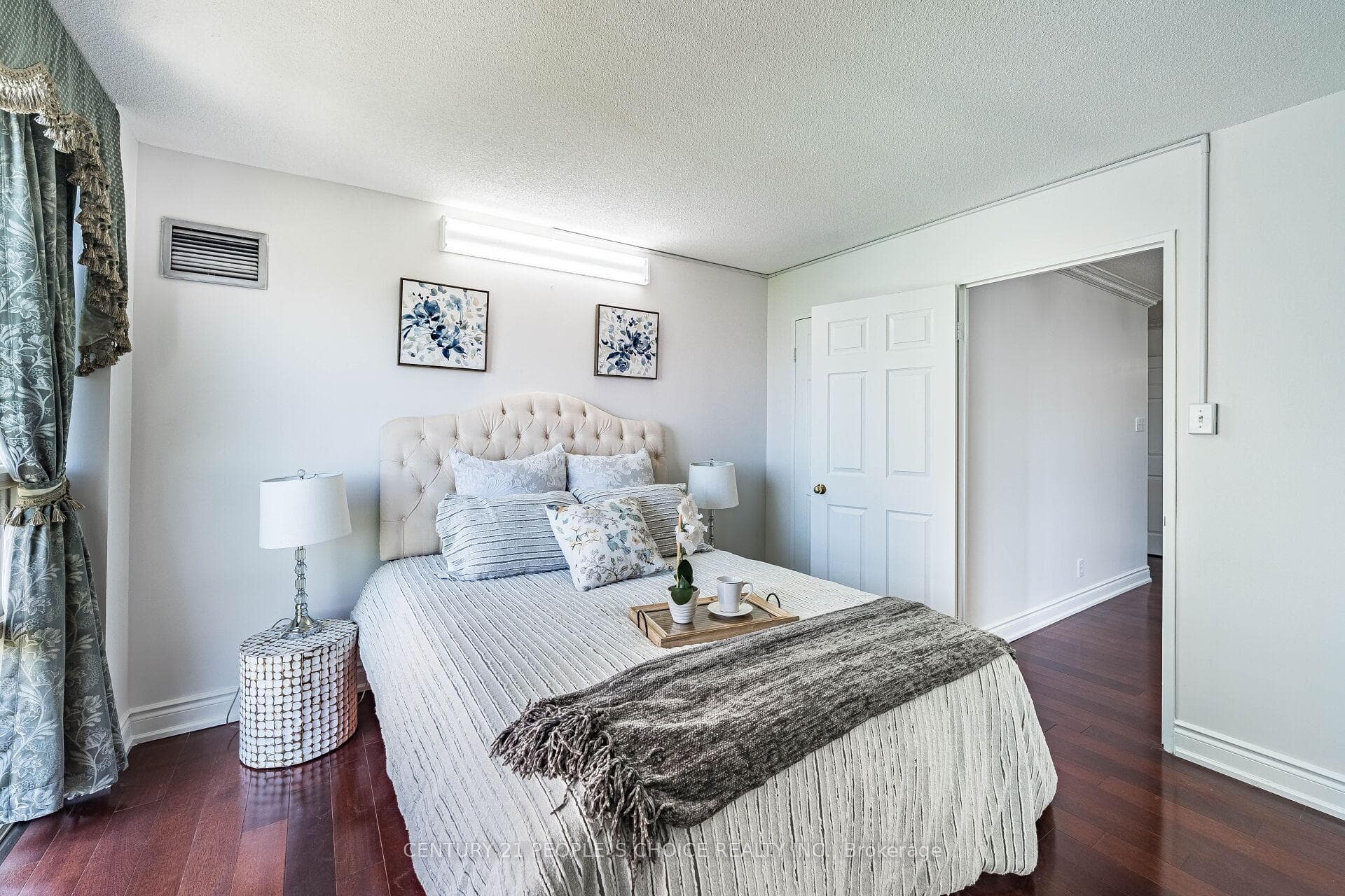 195 Wynford Drive Unit 1602 - Condo photo 17 of 37 in Flemingdon Park / Don Mills, Ontario