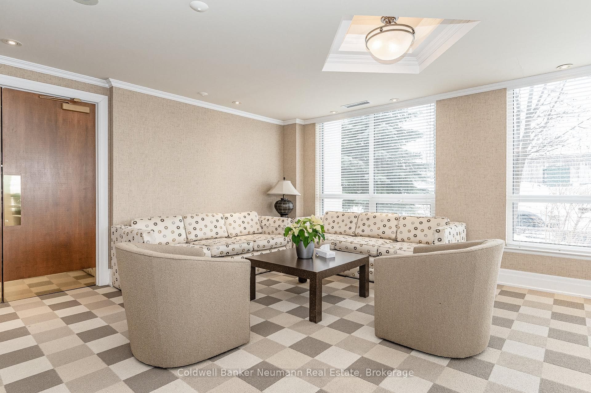 60 Old Mill Road Unit 409 - Condo photo 25 of 28 in Oakville, Ontario