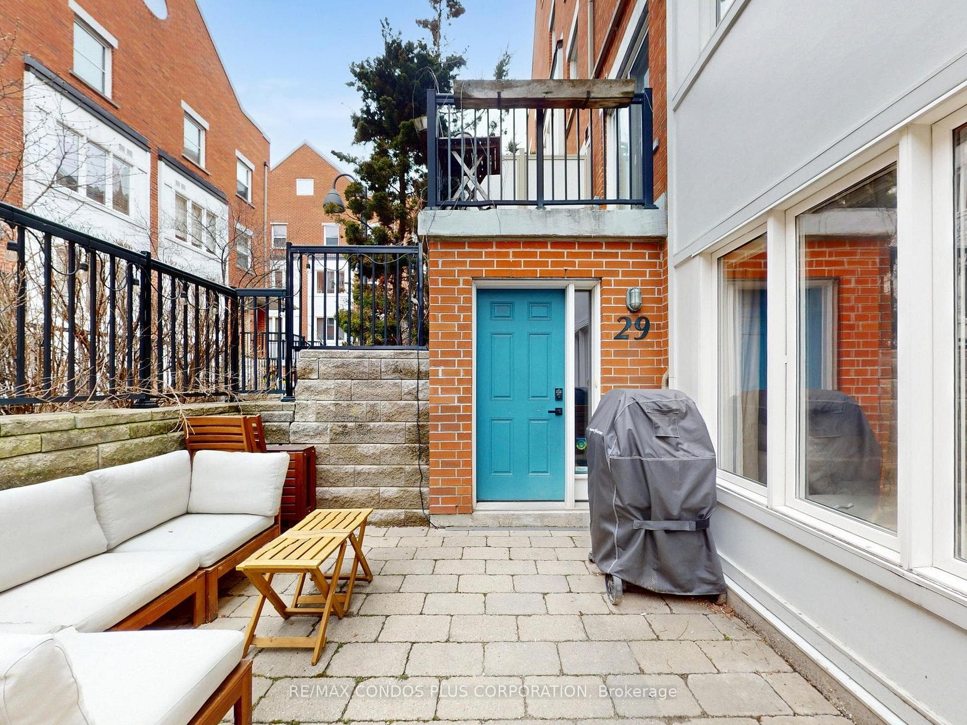29 Florence Wyle Lane Unit 38 - Condo photo 5 of 43 in Riverdale / Leslieville, Ontario