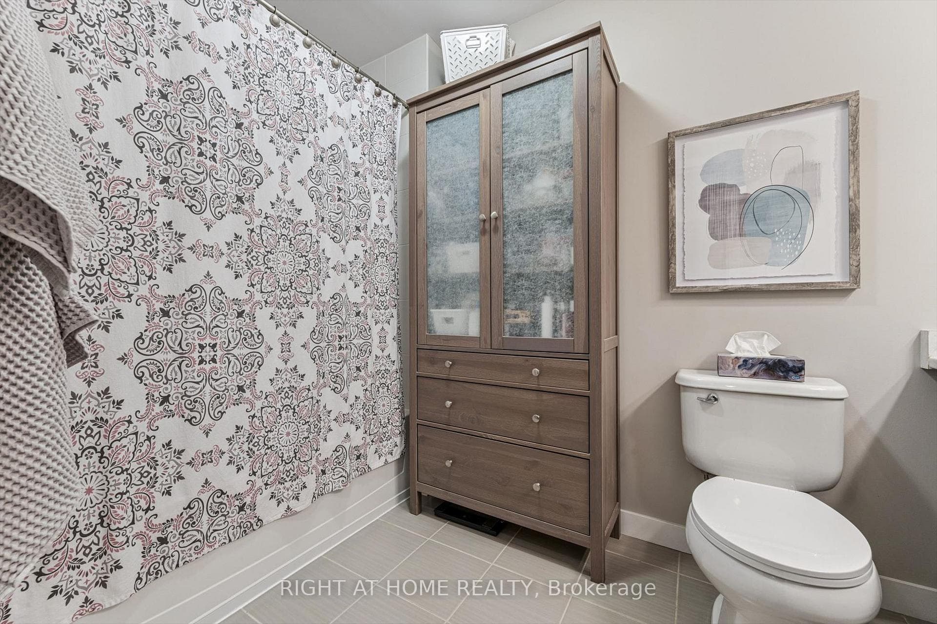 5317 Upper Middle Road Unit 312 - Condo photo 17 of 26 in Burlington, Ontario