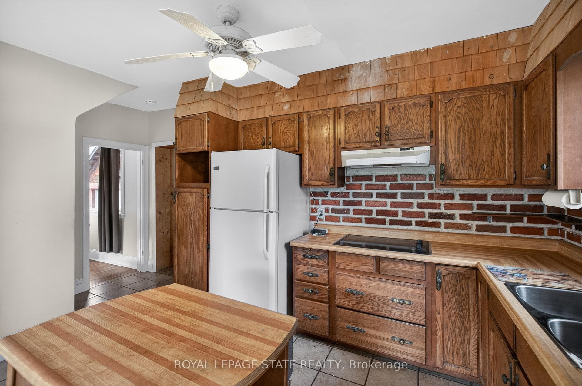 893 Lasalle Park Road - Detached photo 15 of 47 in Burlington, Ontario