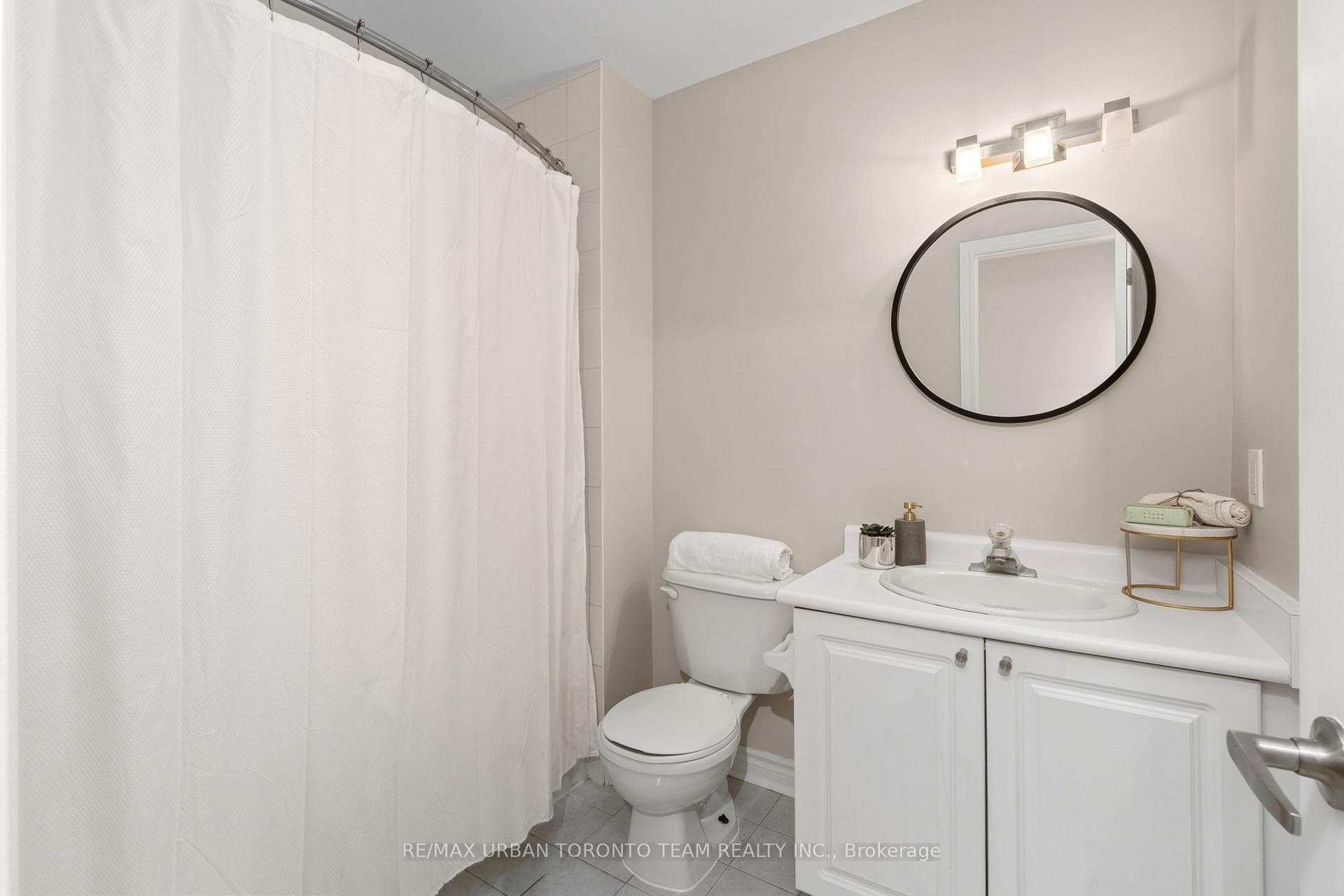 12 Old Primrose Lane - Townhouse photo 20 of 33 in Regent Park / Cabbagetown / St. James Town, Ontario