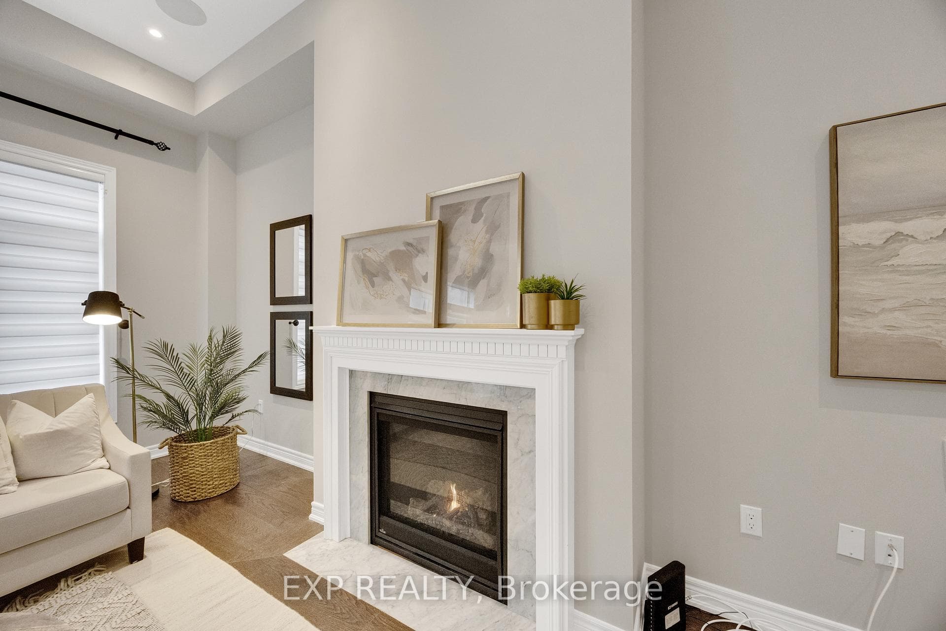 34 Carnegie Drive - Detached photo 11 of 42 in Oakville, Ontario
