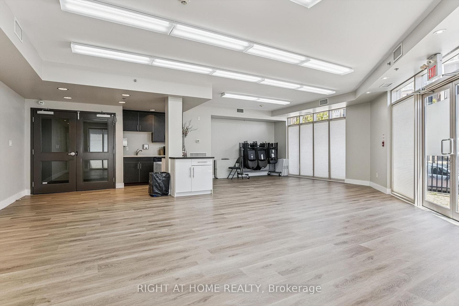 5317 Upper Middle Road Unit 312 - Condo photo 21 of 26 in Burlington, Ontario