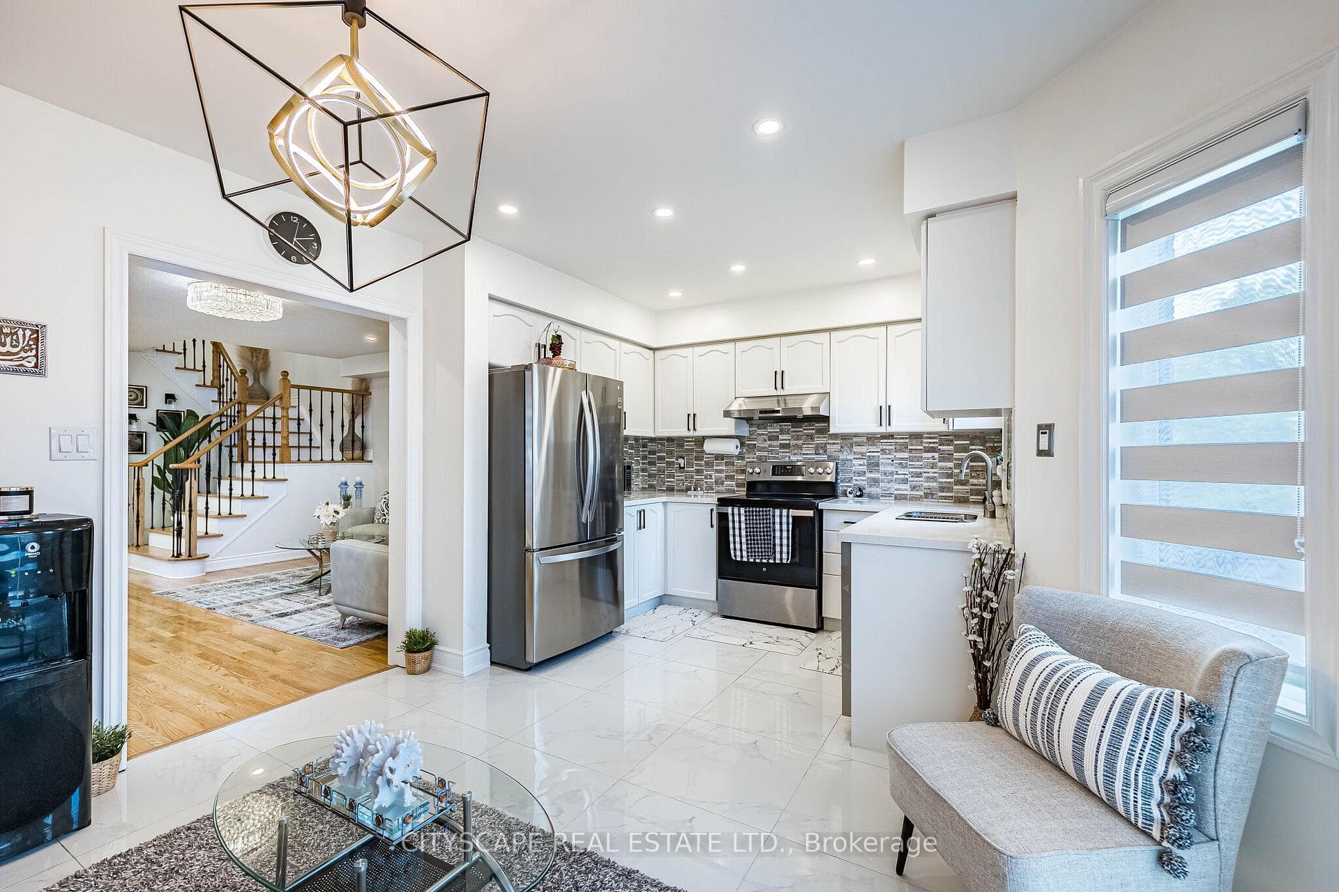 6681 Jazzy Mews - Semi-Detached photo 15 of 50 in Mississauga, Ontario