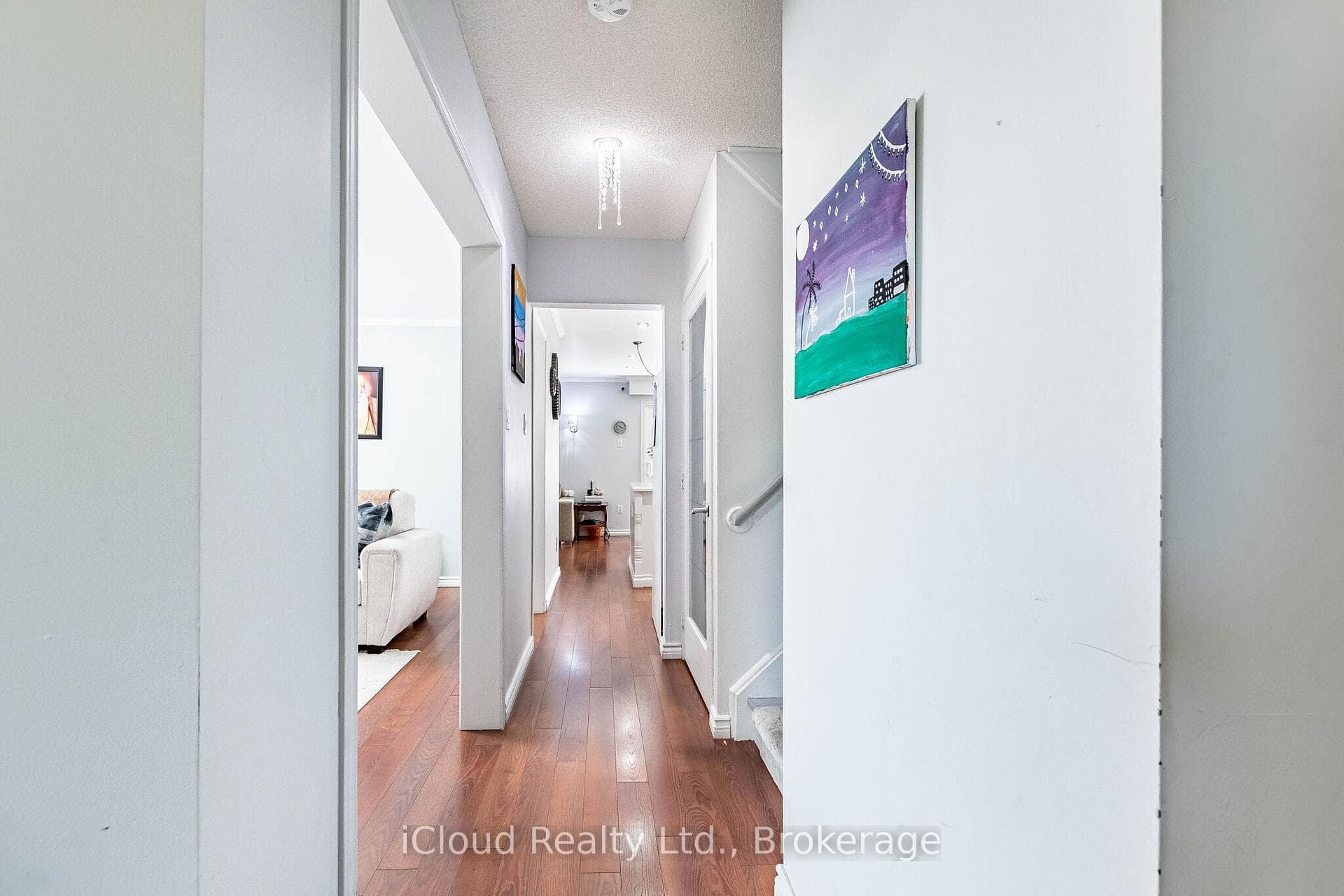52 Buttercup Lane - Detached photo 7 of 41 in Brampton, Ontario
