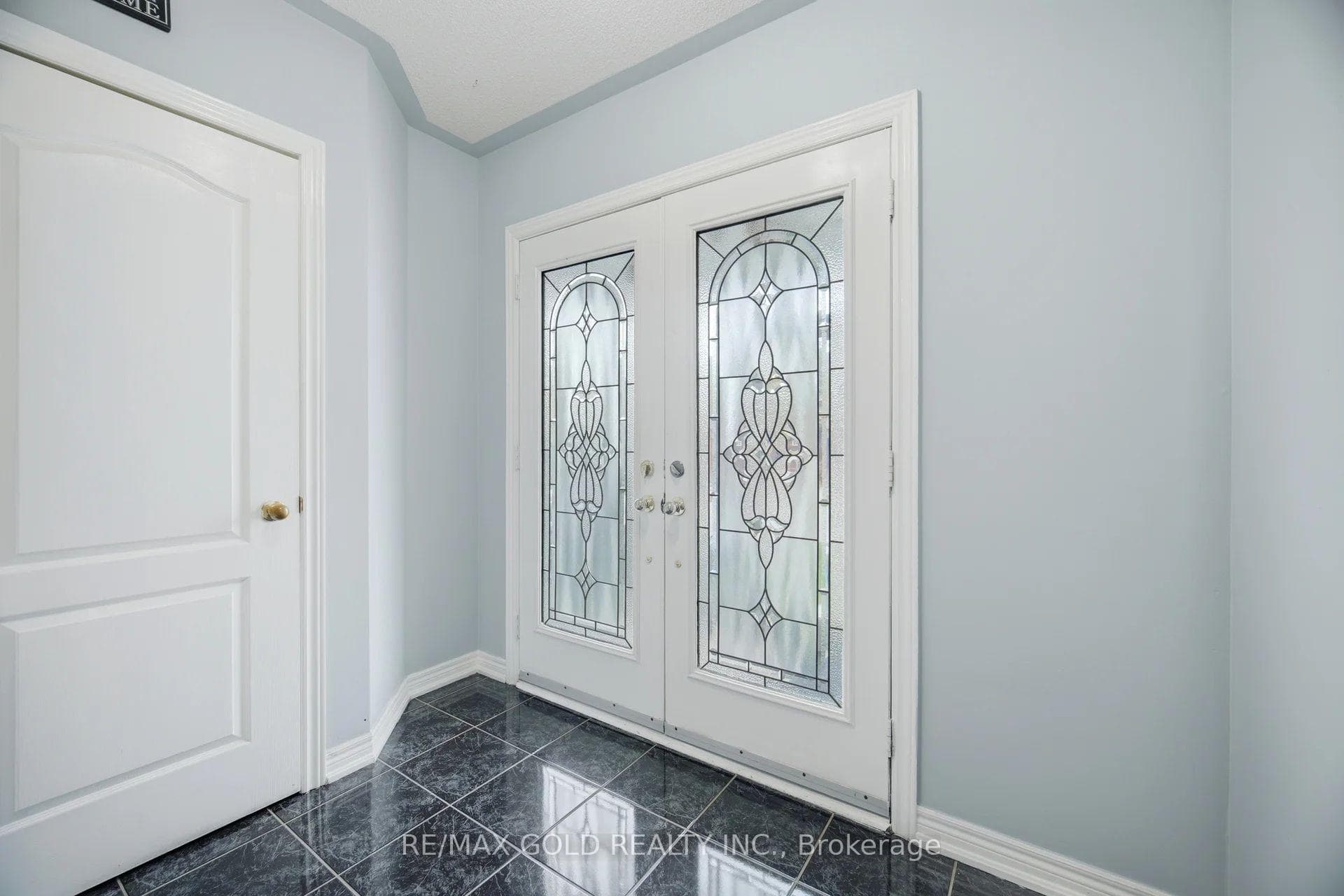 23 Millsborough Road - Detached photo 6 of 49 in Brampton, Ontario