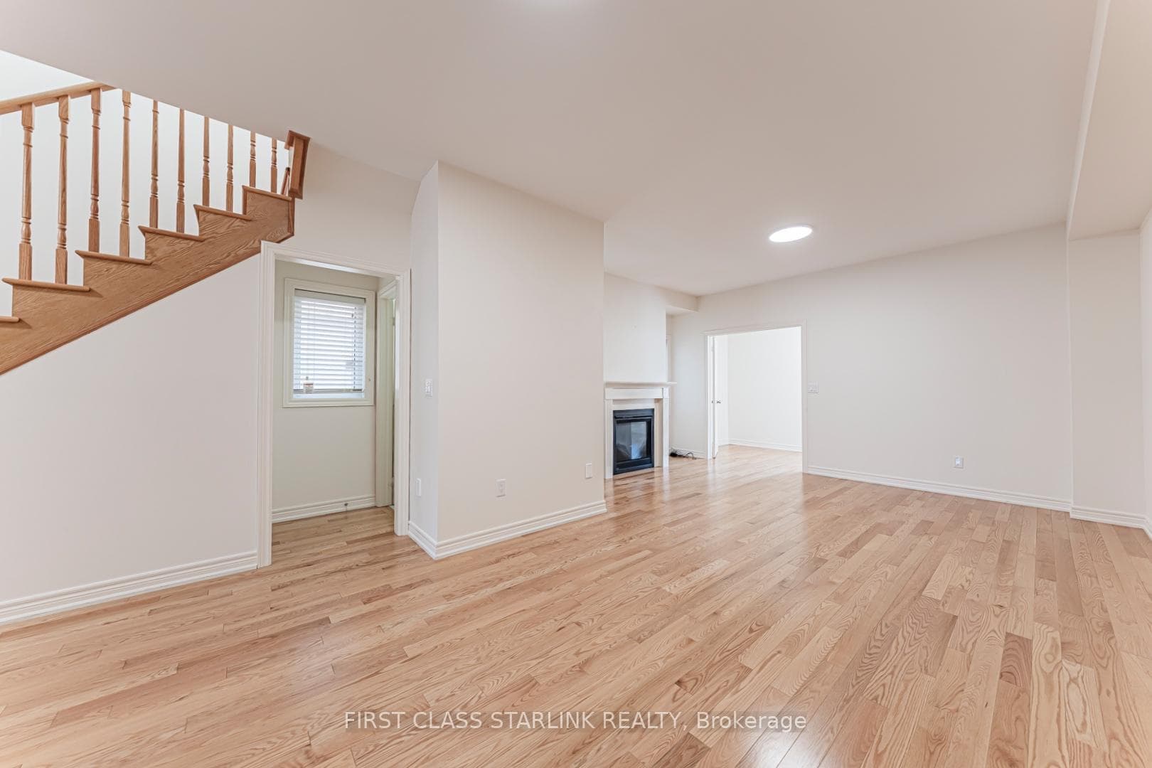 3964 THOMAS ALTON Boulevard - Semi-Detached photo 17 of 44 in Burlington, Ontario