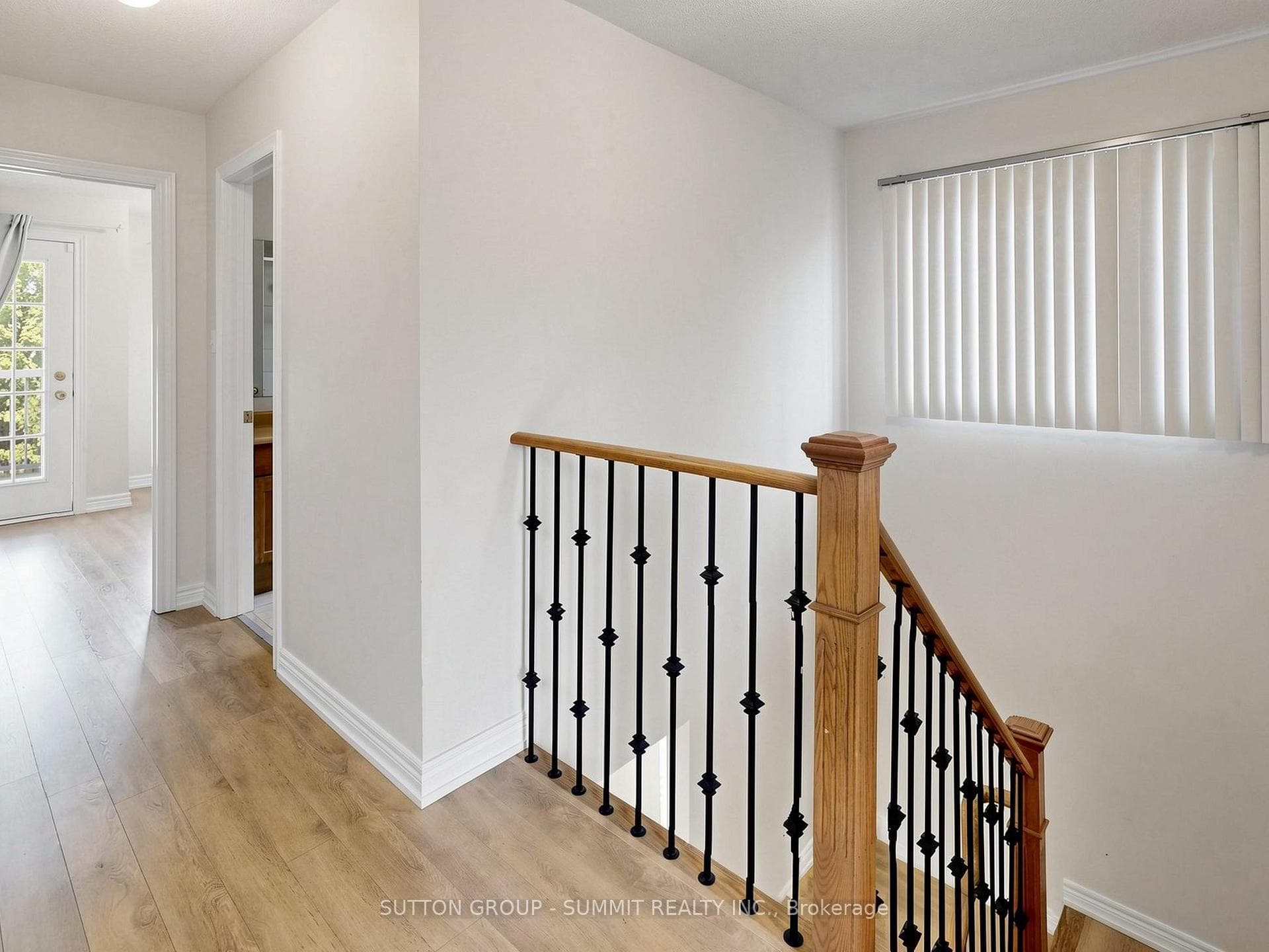 4880 YORKSHIRE Avenue - Detached photo 21 of 50 in Mississauga, Ontario