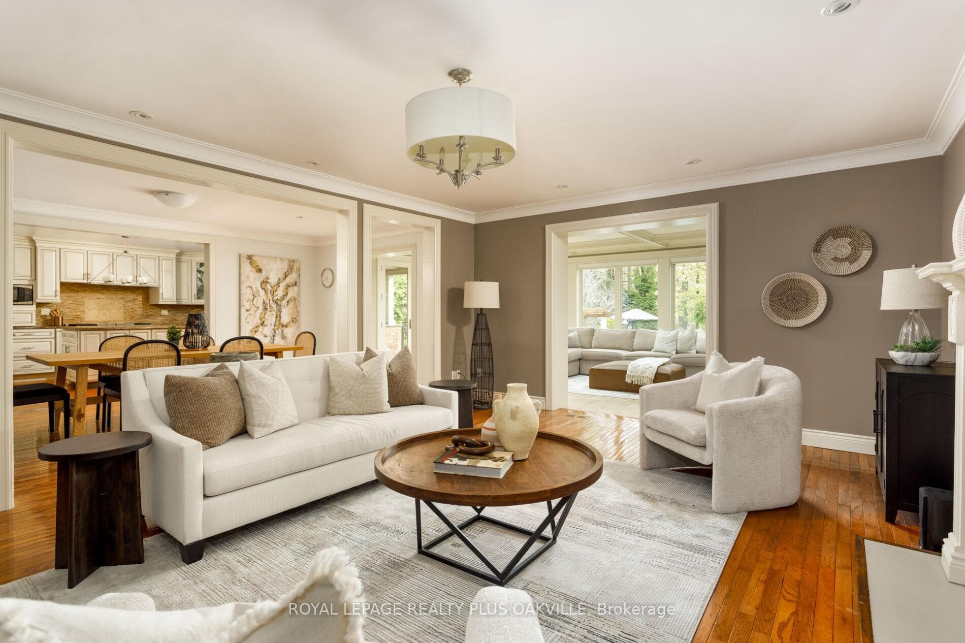 295 Shoreacres Road - Detached photo 16 of 49 in Burlington, Ontario