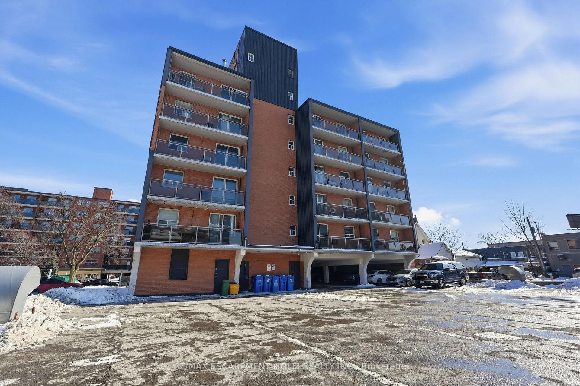 30 Summit Avenue Unit 505 - Condo photo 3 of 28 in Hamilton, Ontario
