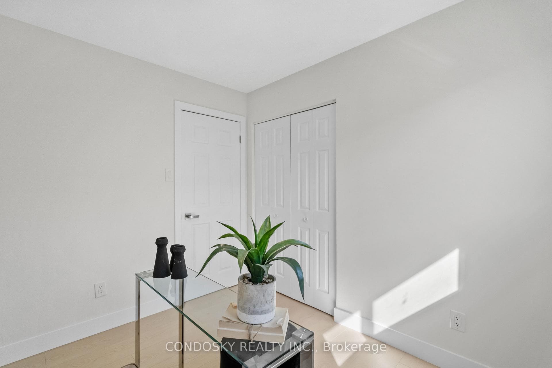 768 Annamore Road - Semi-Detached photo 26 of 44 in Mississauga, Ontario