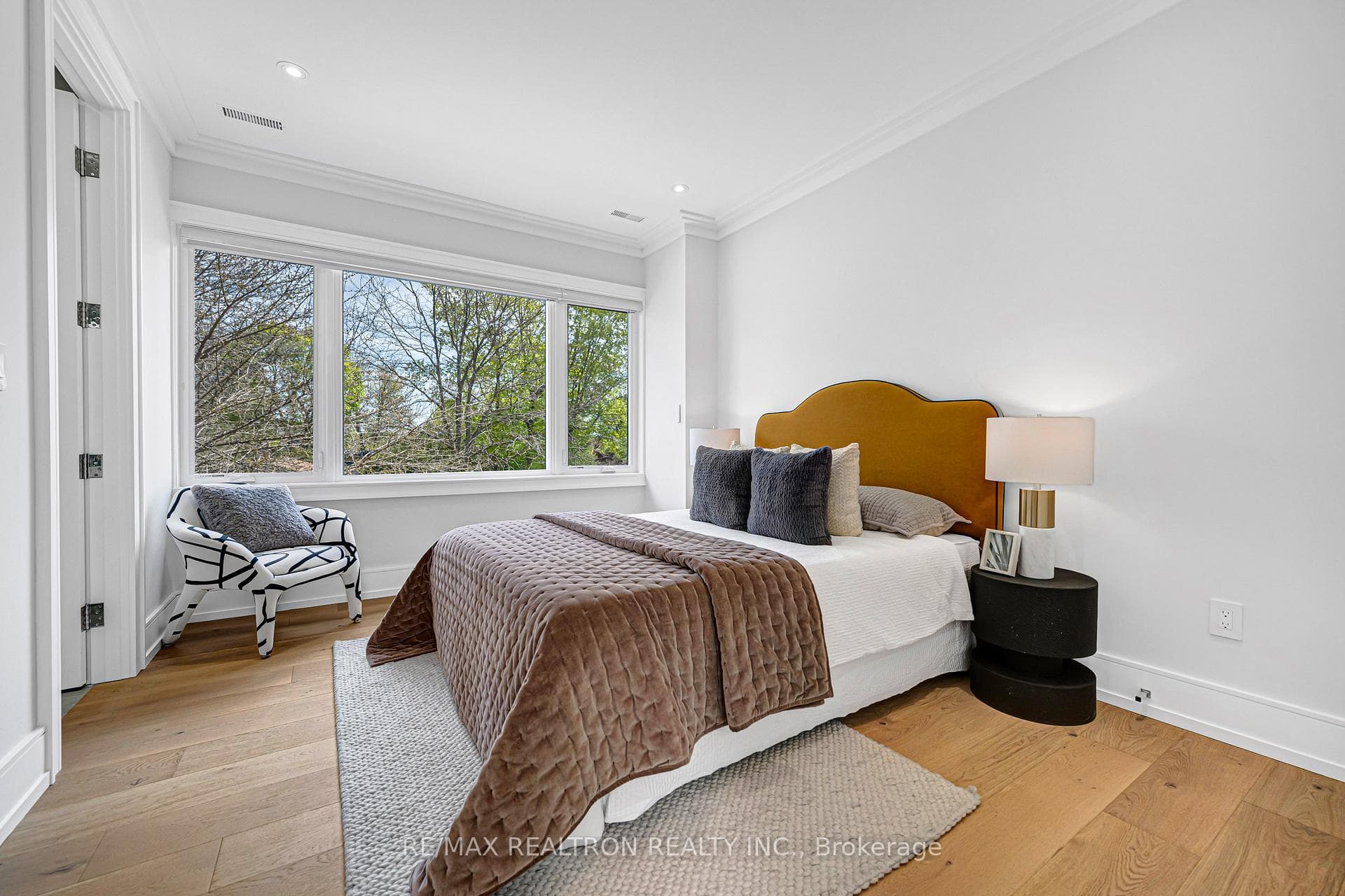 16 Ballyronan Road - Detached photo 27 of 37 in Don Mills / Parkwoods / Victoria Village, Ontario