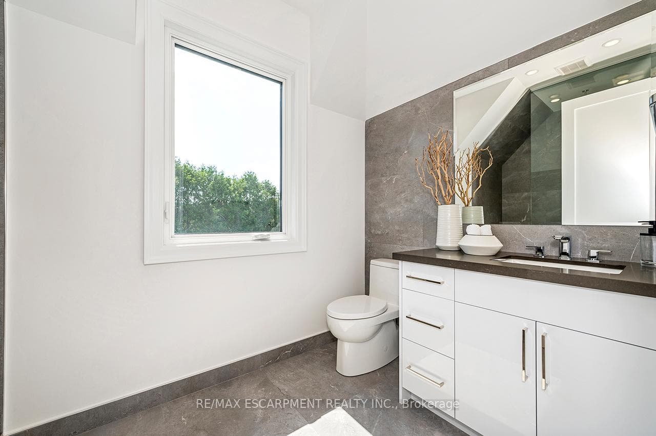 1618 Dogwood Trail - Detached photo 33 of 50 in Mississauga, Ontario