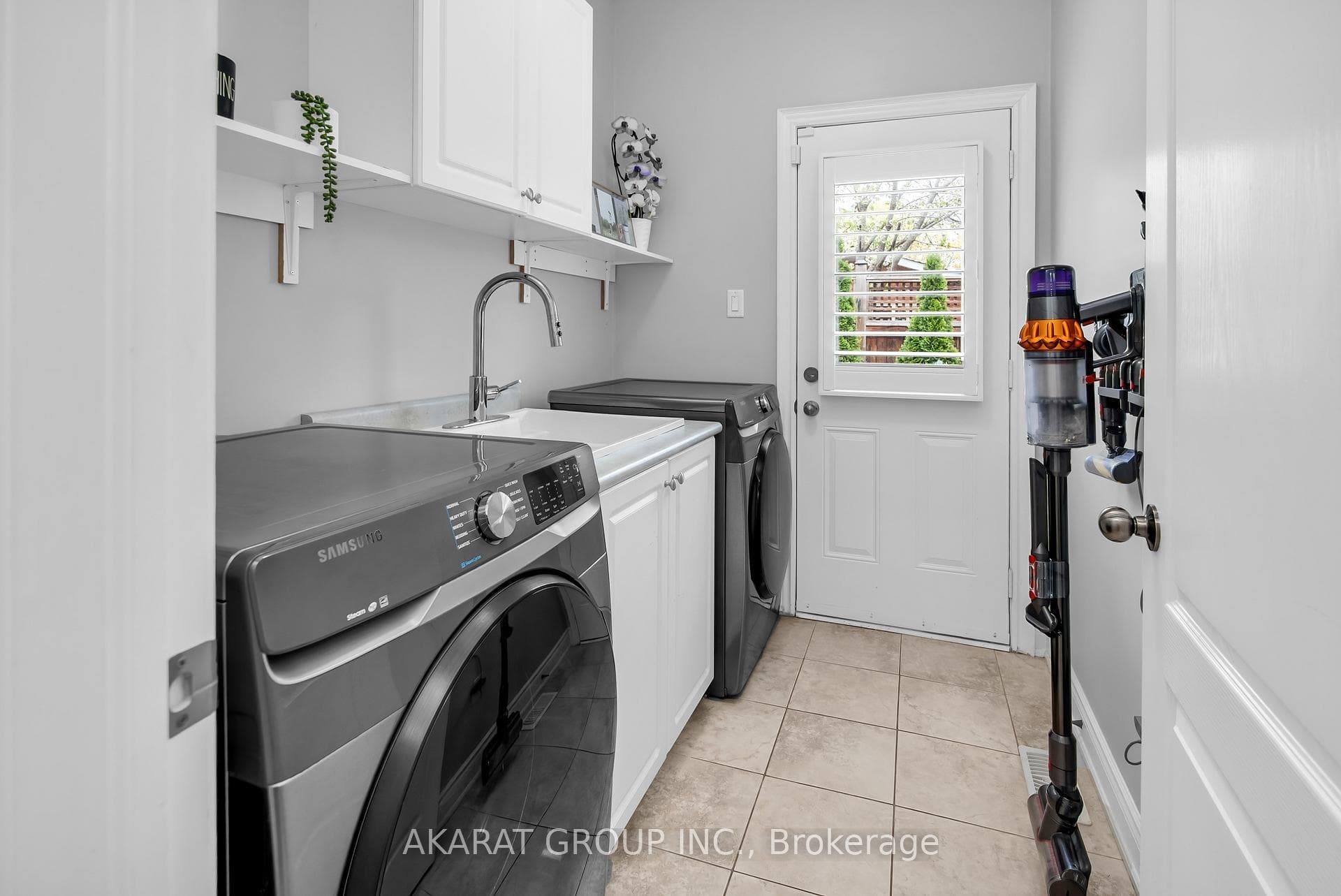 2376 Brockberry Crescent - Detached photo 39 of 50 in Oakville, Ontario