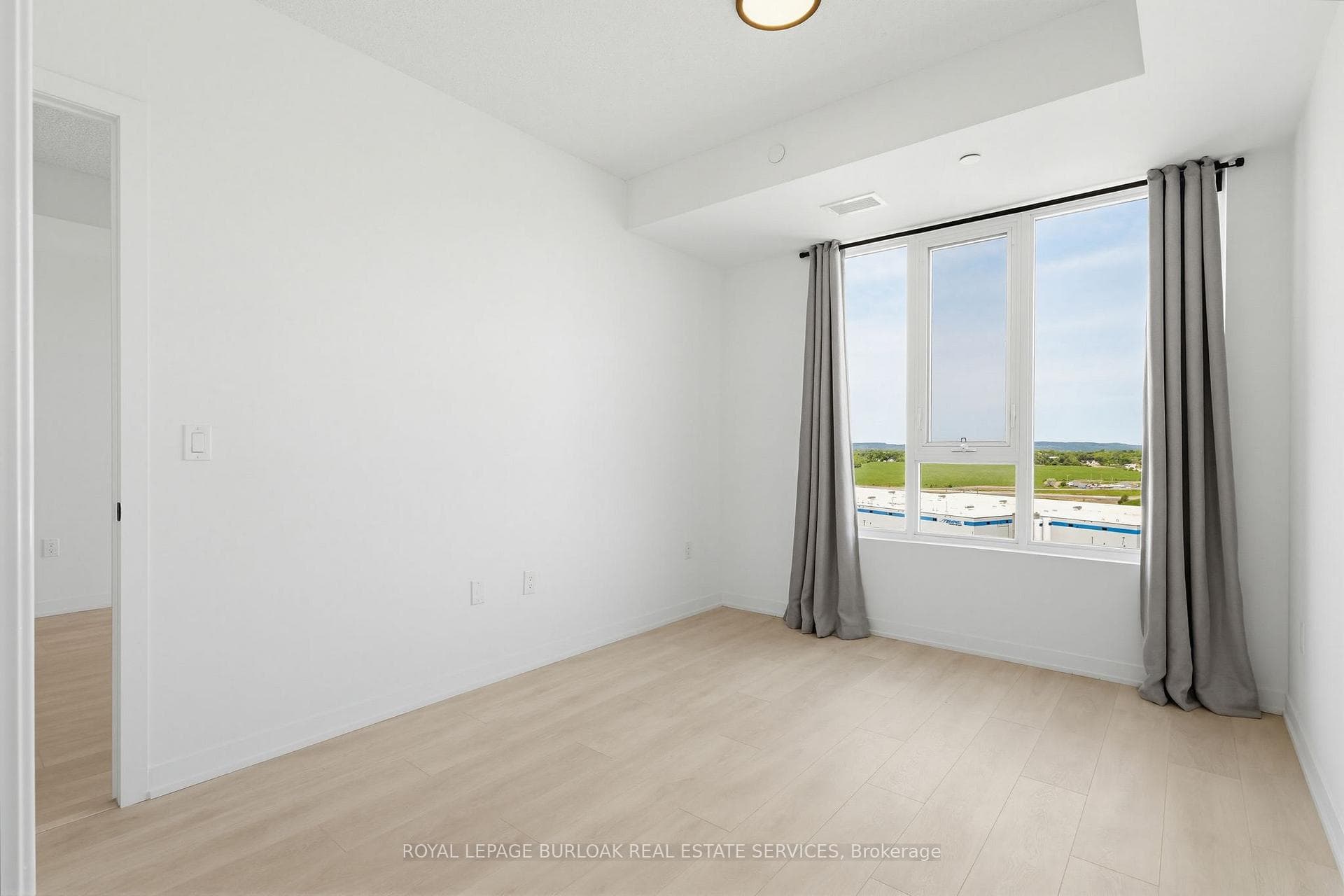 4878 Powers Common Unit D1405 - Condo photo 18 of 28 in Burlington, Ontario