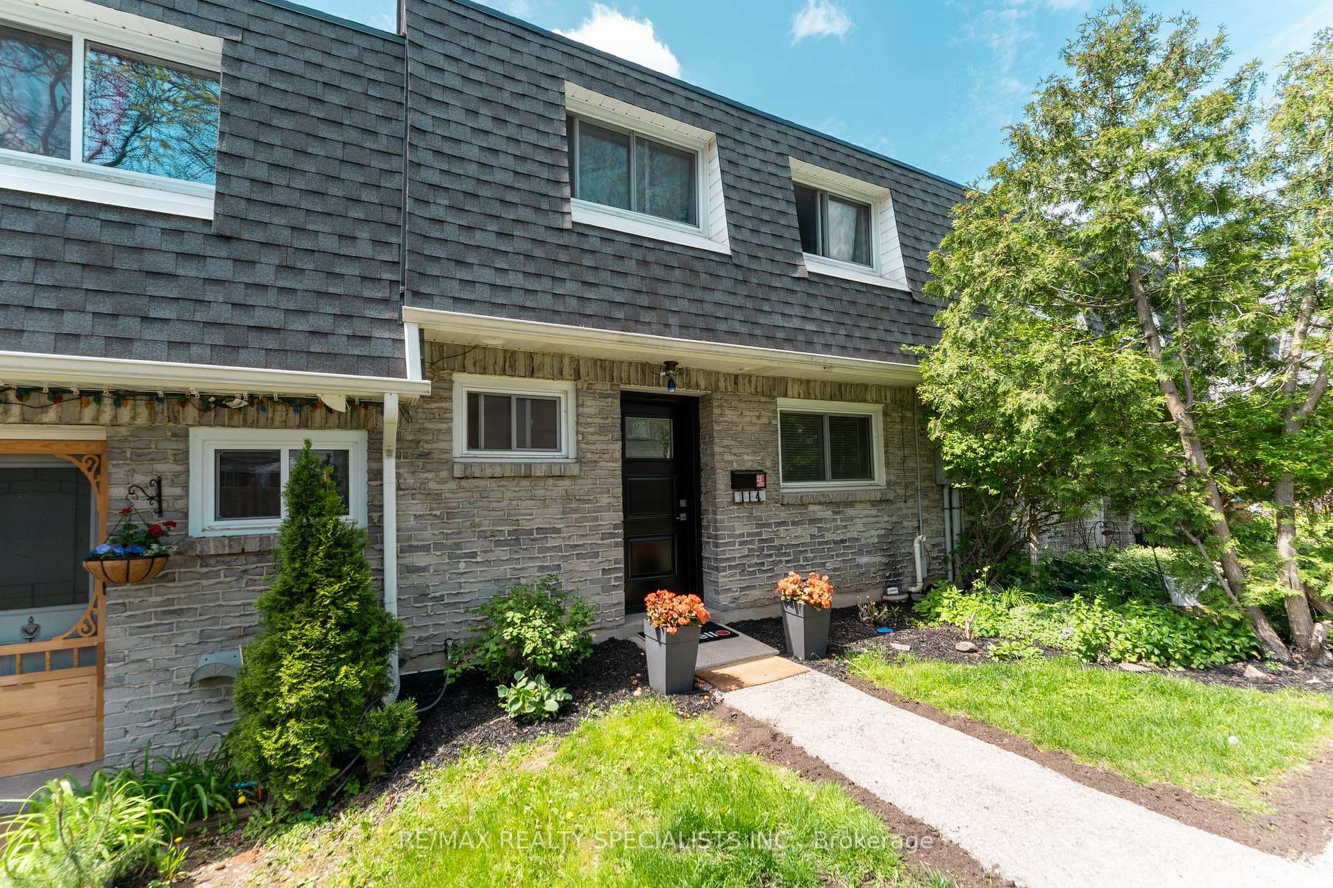 2050 Upper Middle Road Unit 114 - Condo photo 8 of 46 in Burlington, Ontario