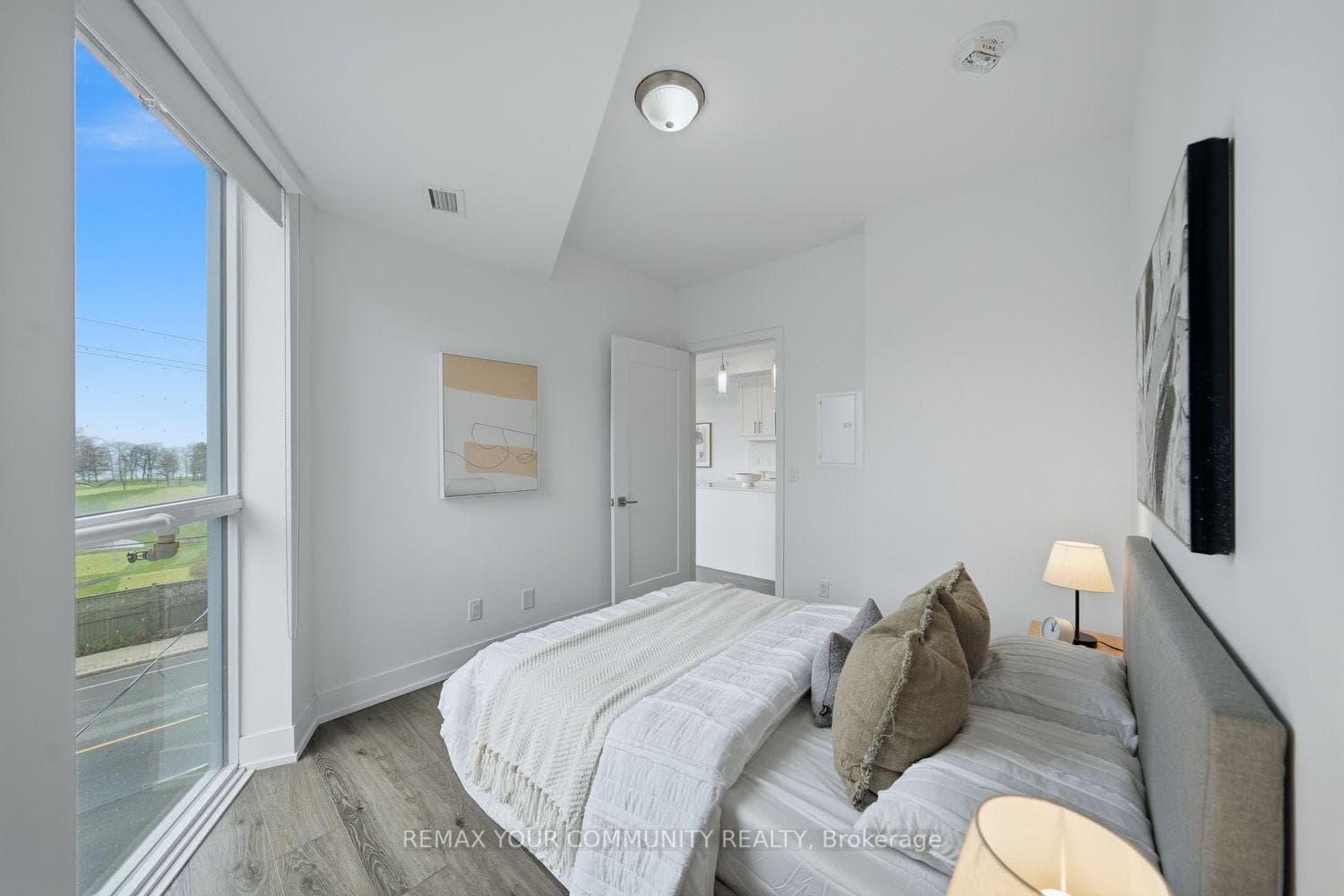 1316 Kingston Road Unit 305 - Condo photo 29 of 47 in Birch Cliff / Cliffside, Ontario