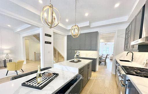 469 Threshing Mill Boulevard - Detached photo 21 of 45 in Oakville, Ontario