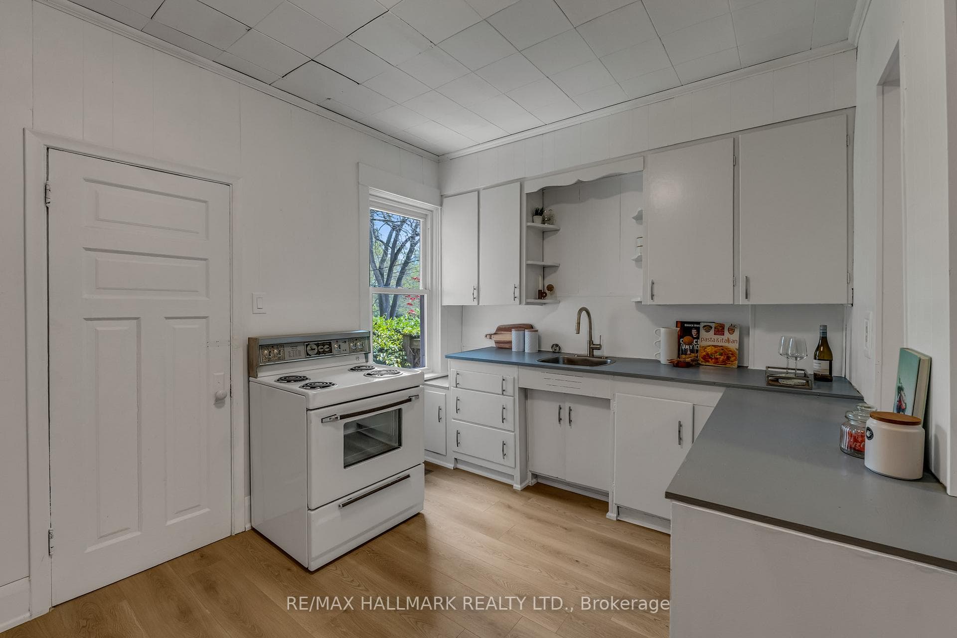 49 Ravina Crescent - Semi-Detached photo 13 of 47 in Riverdale / Leslieville, Ontario