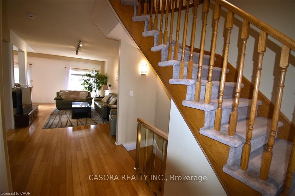 2229 WALKERS Line Unit 9 - Condo photo 16 of 46 in Burlington, Ontario