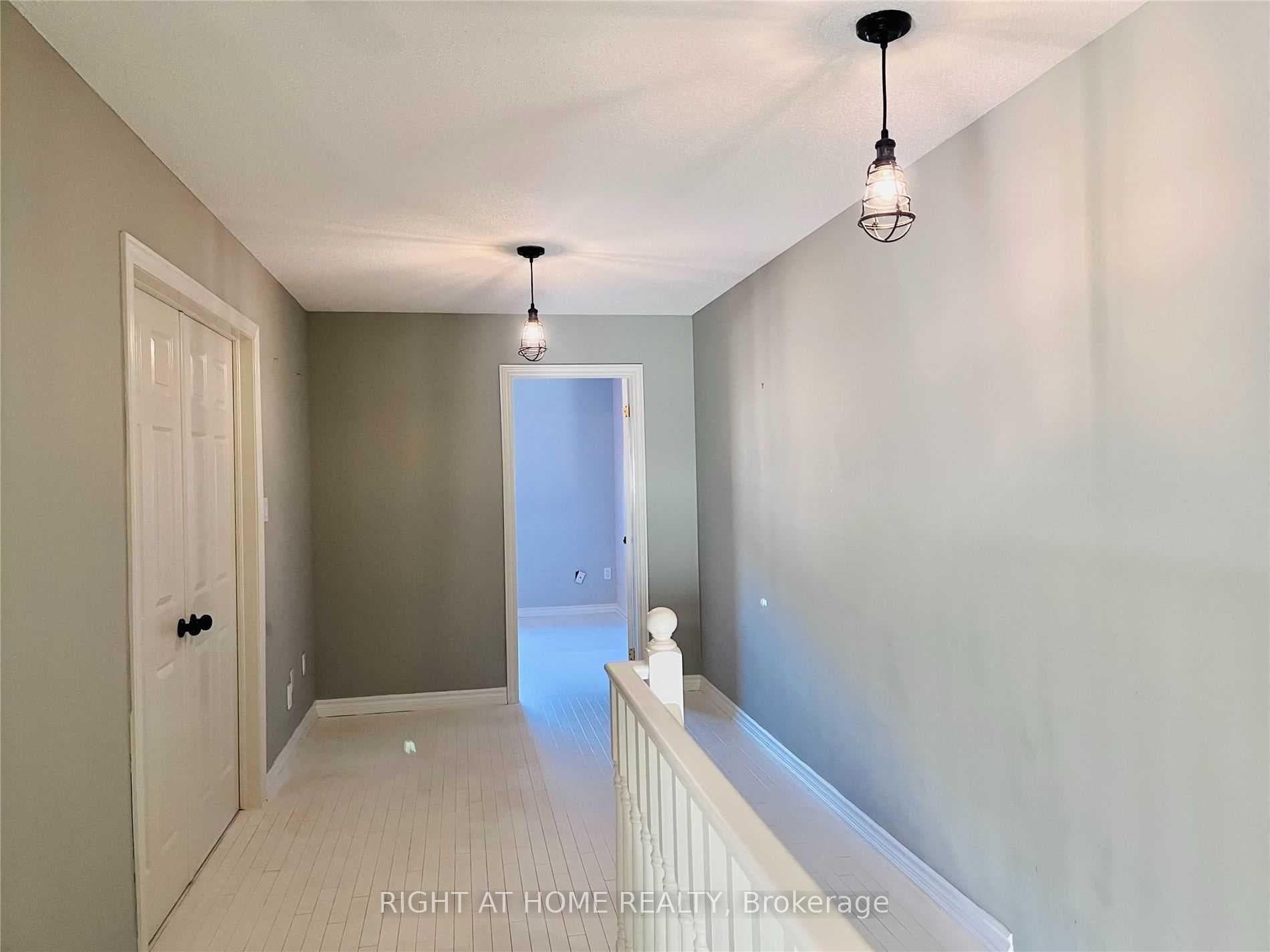 2471 Felhaber Crescent - Semi-Detached photo 18 of 23 in Oakville, Ontario