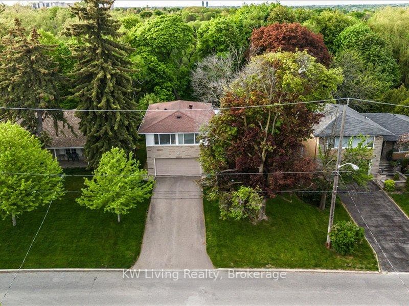 52 Hawksbury Drive - Detached photo 2 of 43 in Hillcrest Village / Bayview Village, Ontario