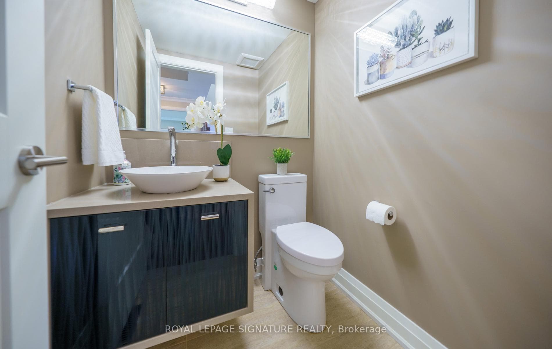12 Abbeywood Trail - Detached photo 40 of 50 in Don Mills / Parkwoods / Victoria Village, Ontario