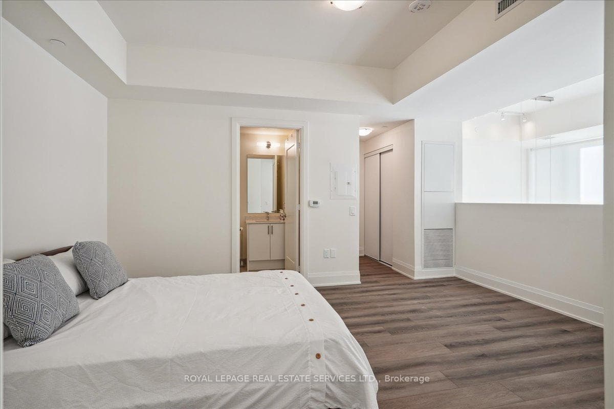 509 Dundas Street Unit 103 - Condo photo 12 of 40 in Oakville, Ontario