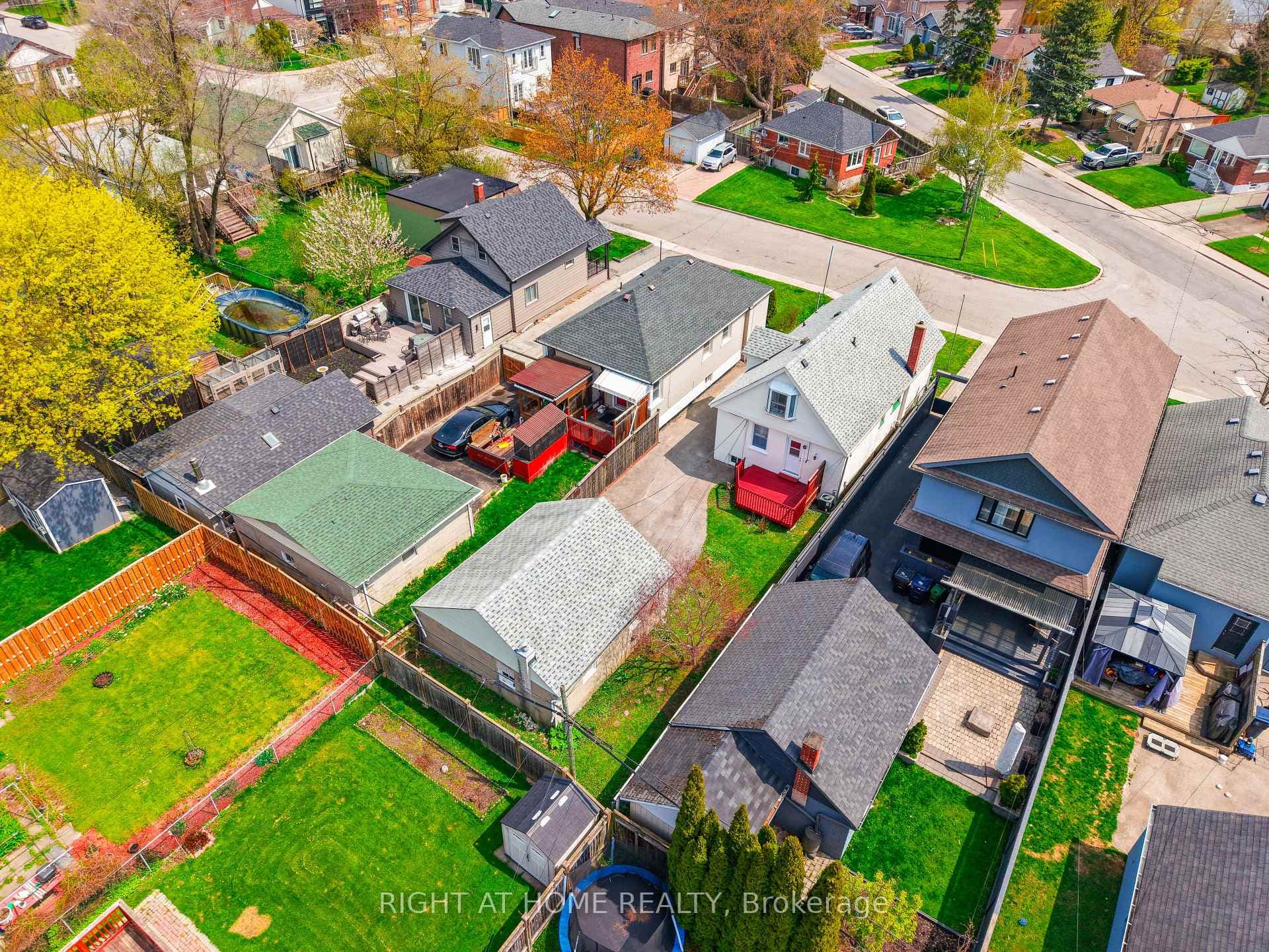6 Vanbrugh Avenue - Detached photo 42 of 50 in Birch Cliff / Cliffside, Ontario