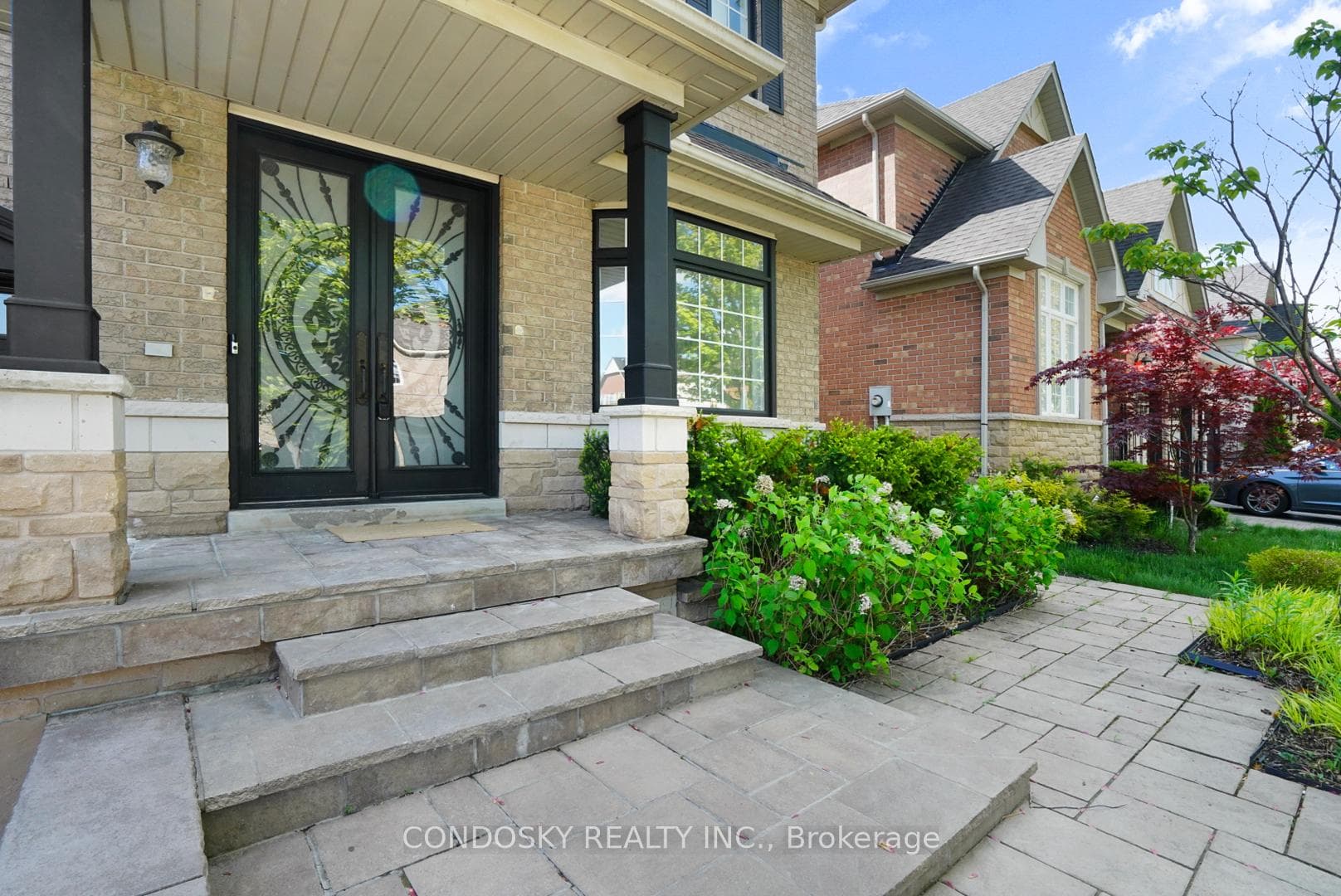 3322 Fox Run Circle - Detached photo 2 of 50 in Oakville, Ontario