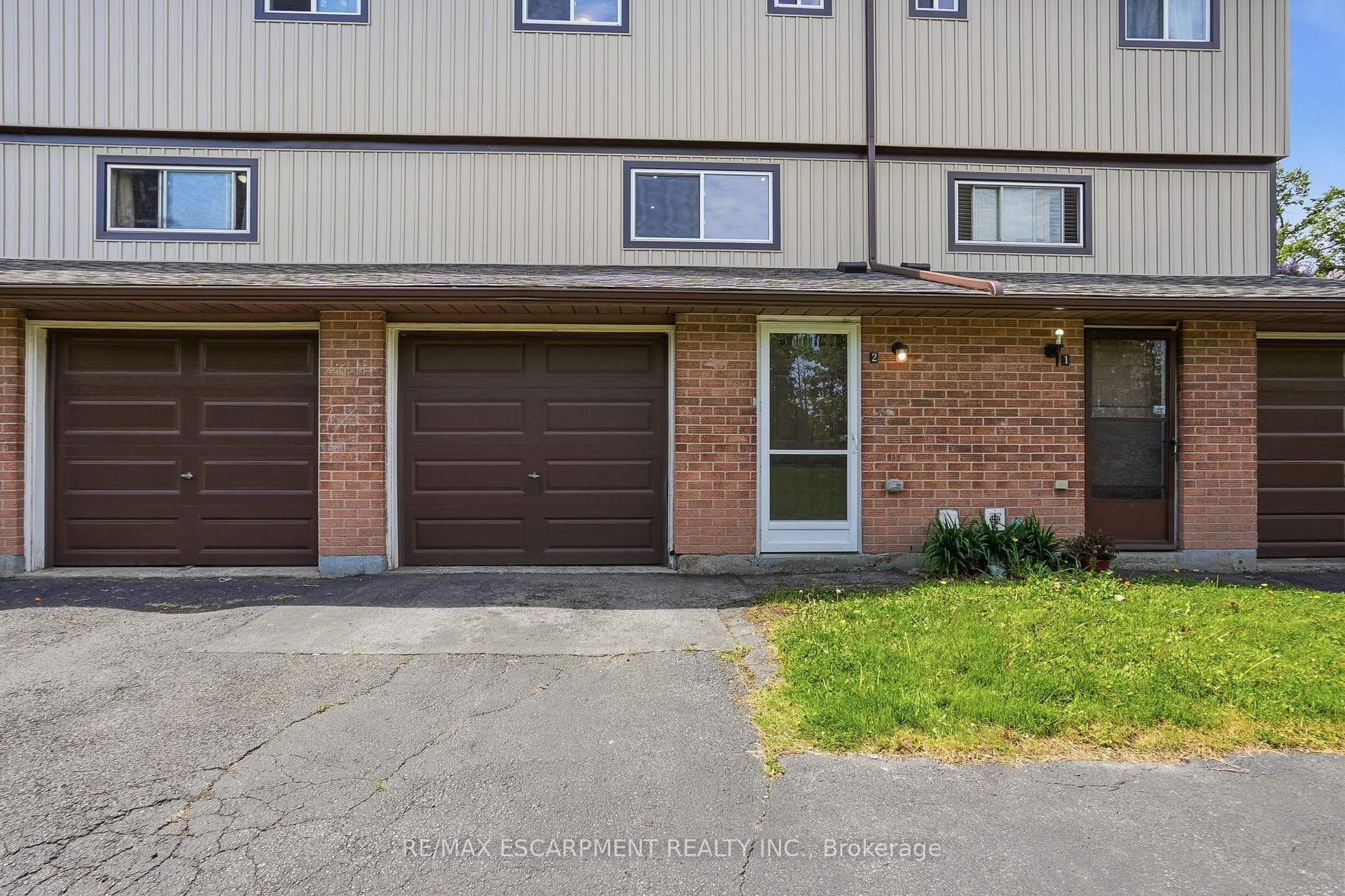 65 Mount Albion Road Unit 2 - Condo photo 4 of 47 in Hamilton, Ontario