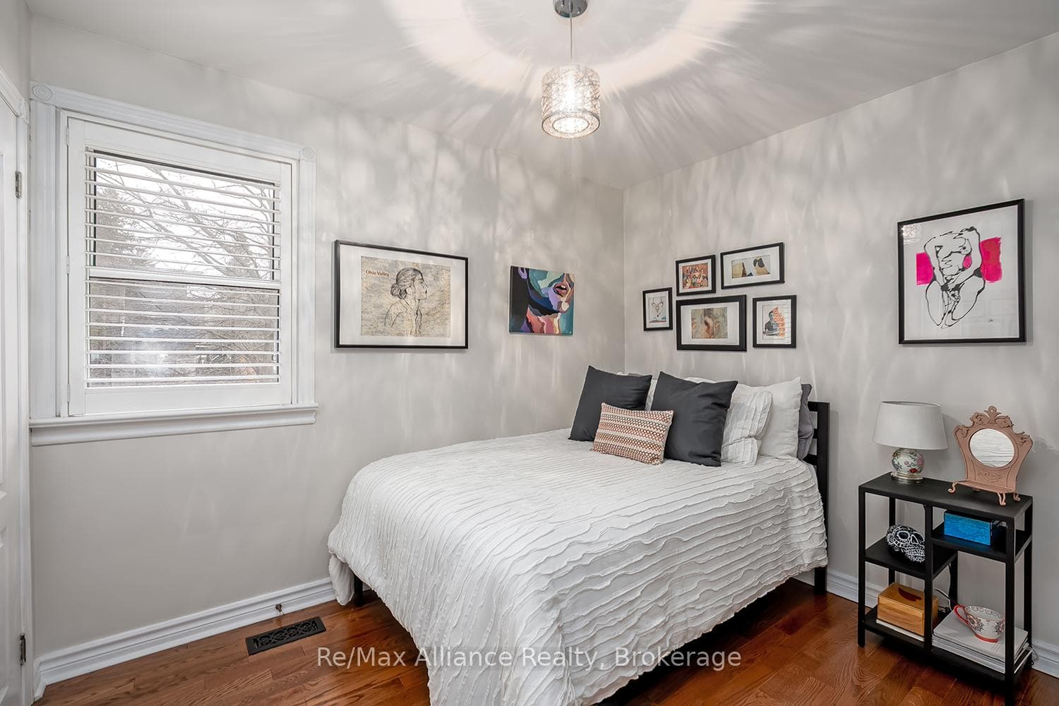 183 Westminster Drive - Detached photo 27 of 44 in Oakville, Ontario