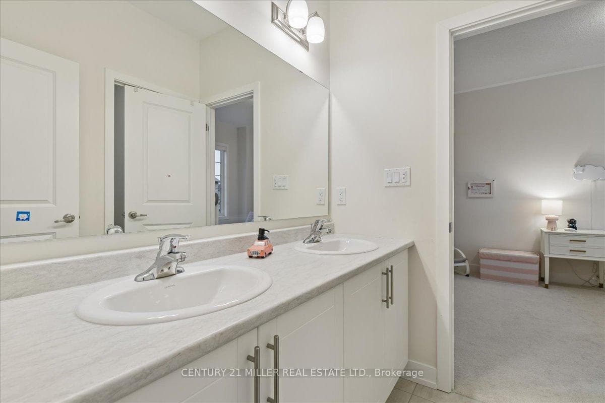 1358 Loon Lane - Detached photo 30 of 40 in Oakville, Ontario