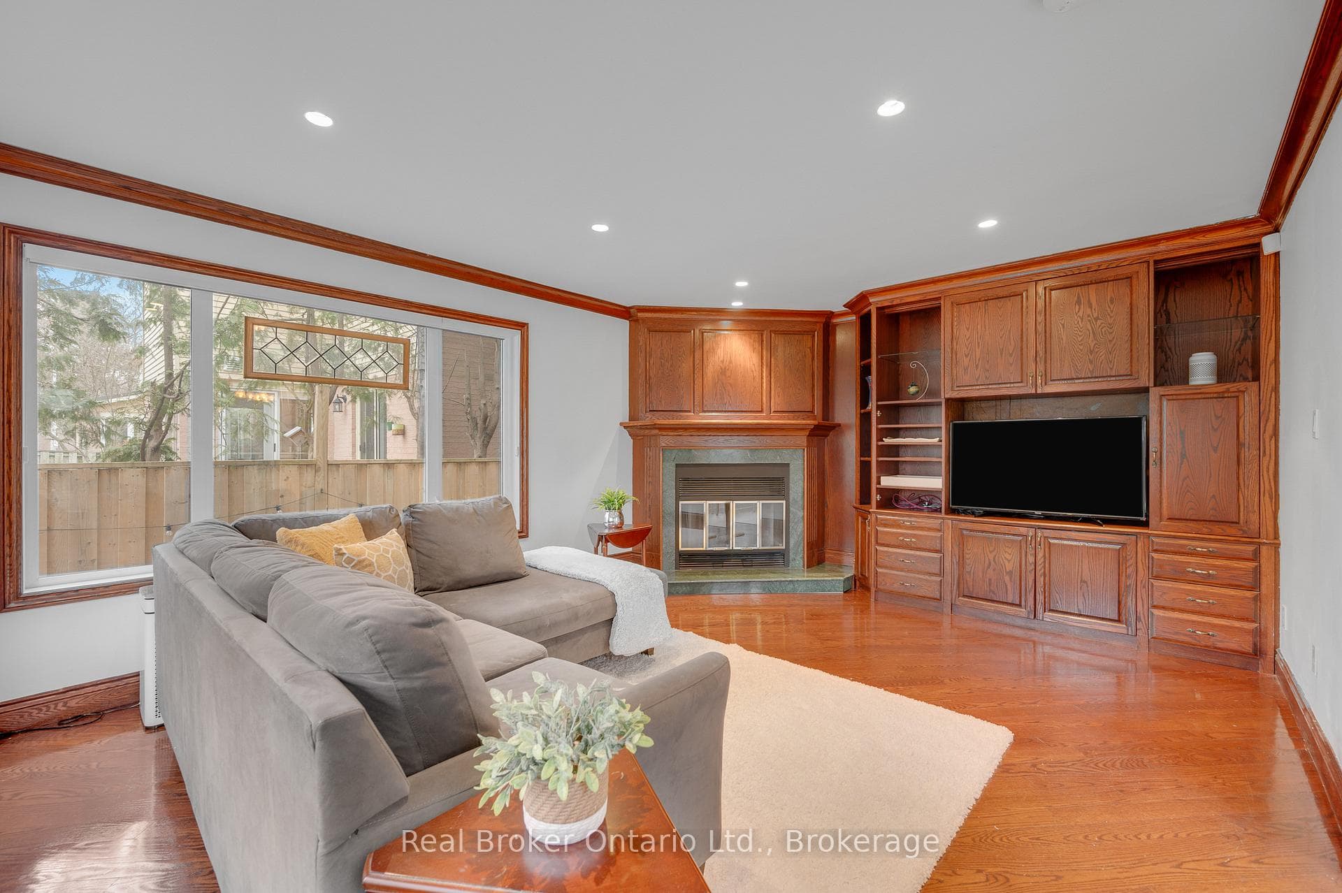 6366 Miller's Grove - Detached photo 19 of 46 in Mississauga, Ontario