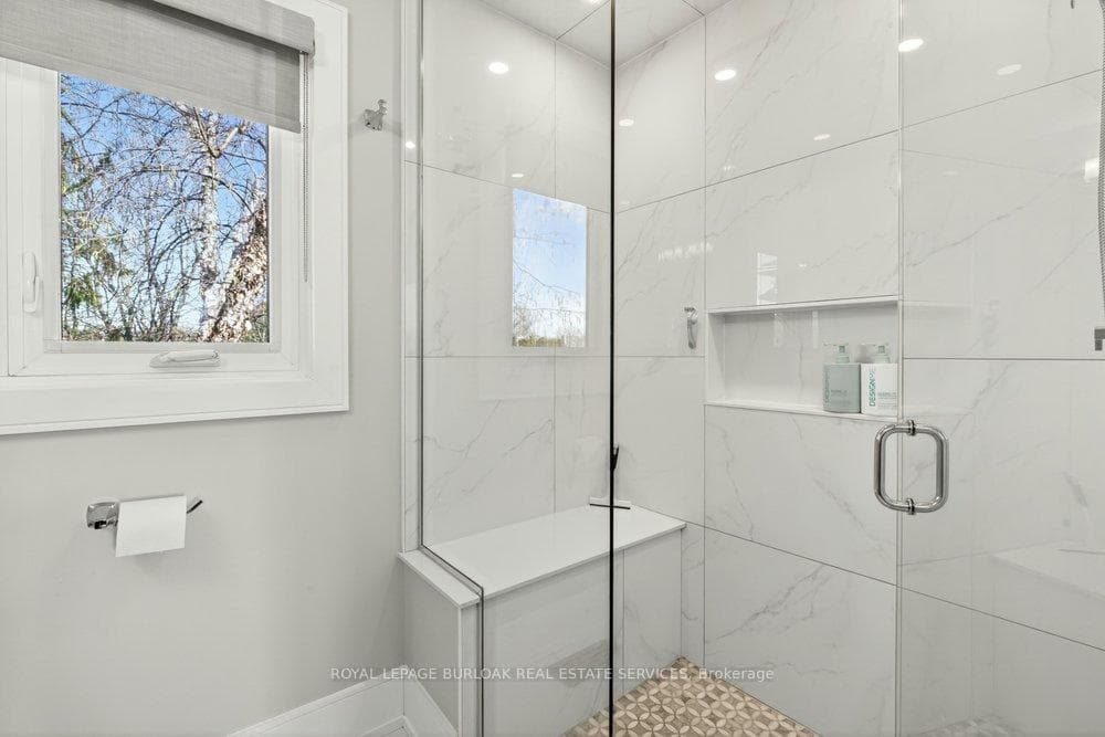 1078 Augustus Drive - Detached photo 30 of 49 in Burlington, Ontario