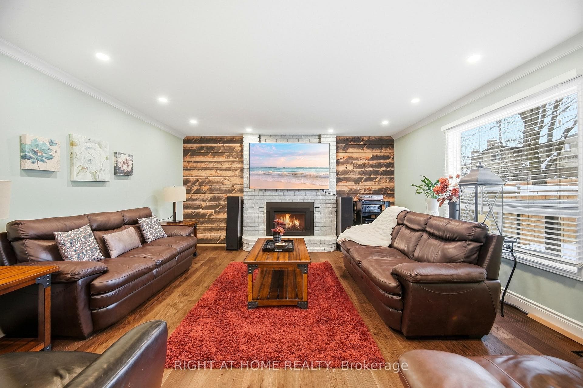 2072 Headon Road - home for sale in Burlington, Ontario