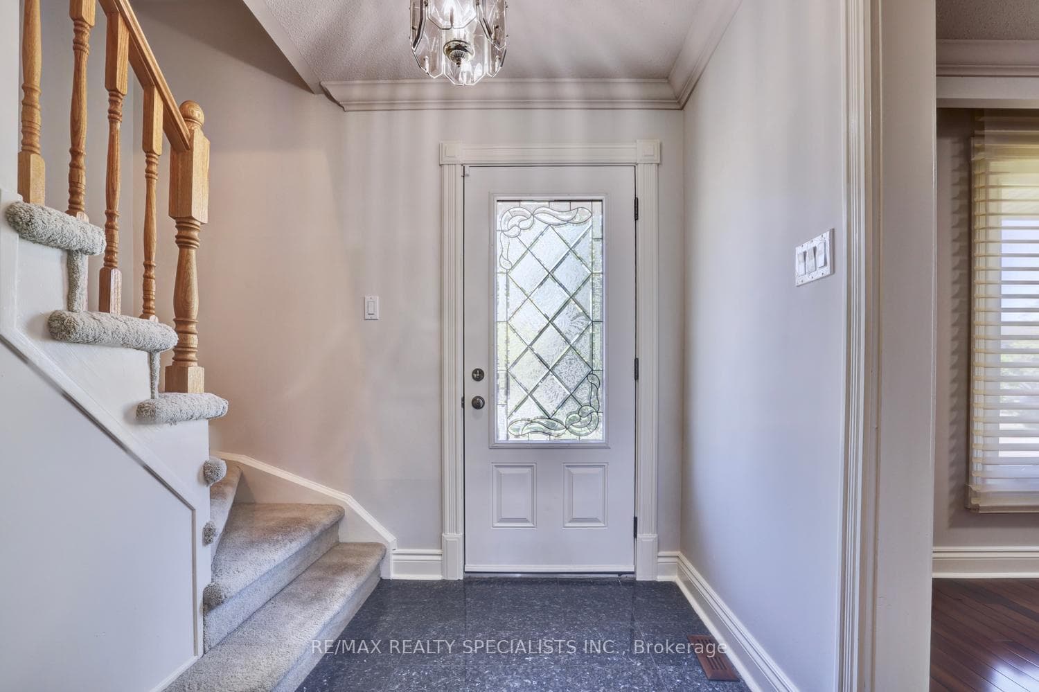 2488 Frankfield Road - Detached photo 6 of 42 in Mississauga, Ontario