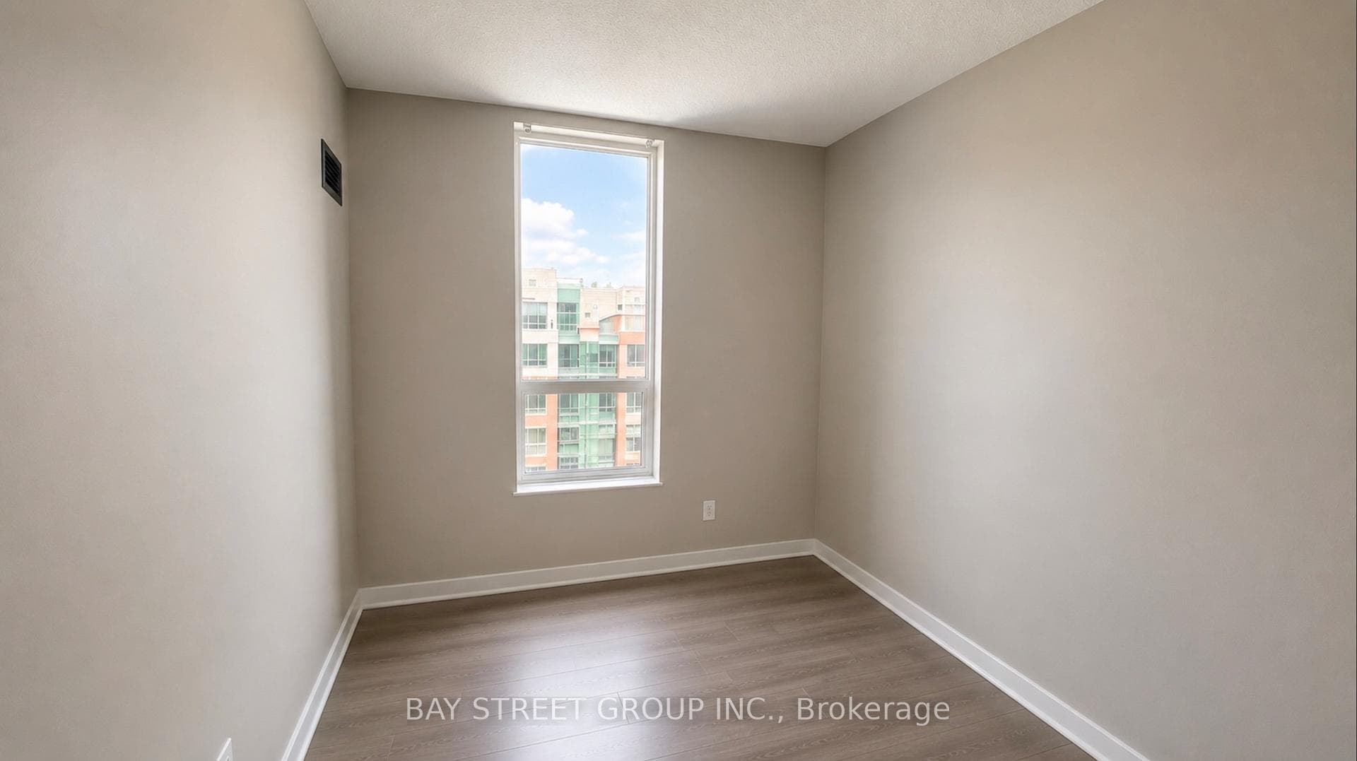 284 Bloor Street Unit 902 - Condo photo 18 of 27 in Annex / Yorkville / Summerhill, Ontario