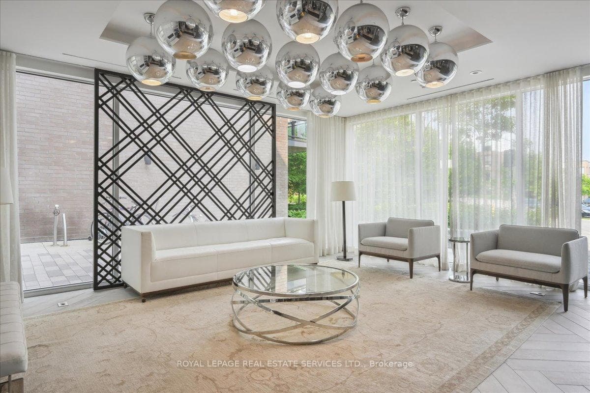 168 Sabina Drive Unit 211 - Condo photo 41 of 41 in Oakville, Ontario