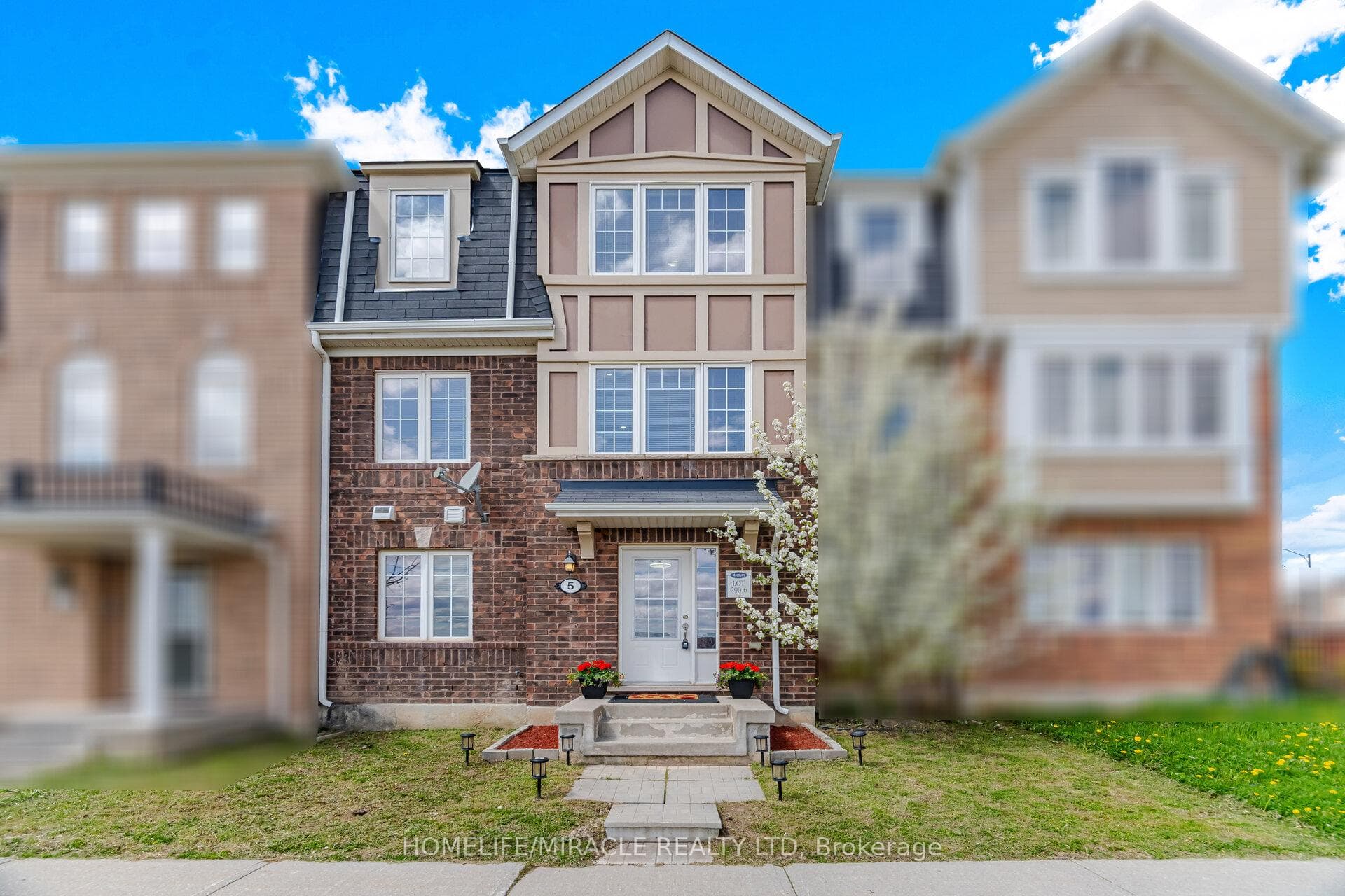 5 Veterans Drive - Townhouse photo 1 of 50 in Brampton, Ontario