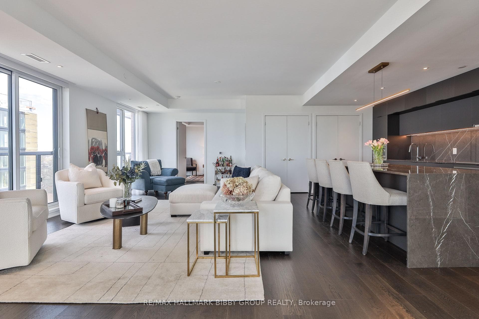 185 Alberta Avenue Unit 1105 - Condo photo 3 of 43 in Forest Hill / Deer Park, Ontario