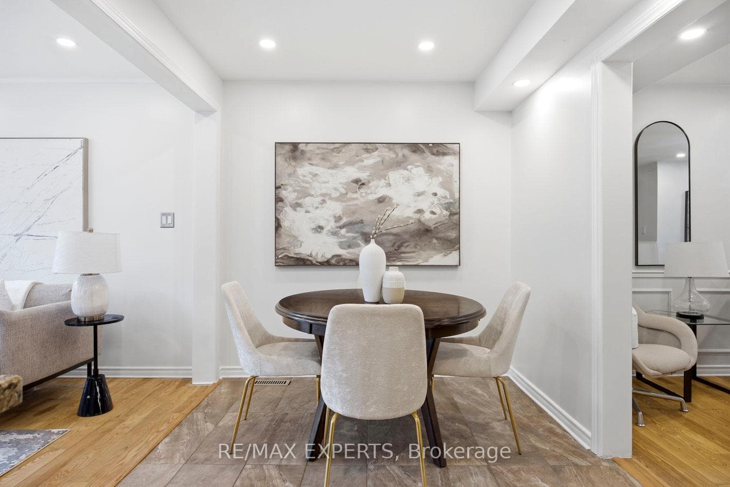 40 Dills Crescent - Detached photo 7 of 36 in Milton, Ontario