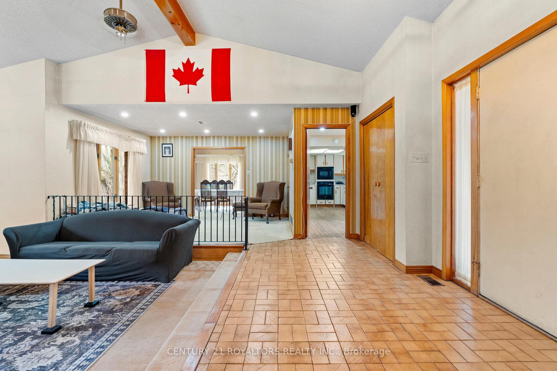 17940 Airport Road - Detached photo 9 of 42 in Caledon, Ontario