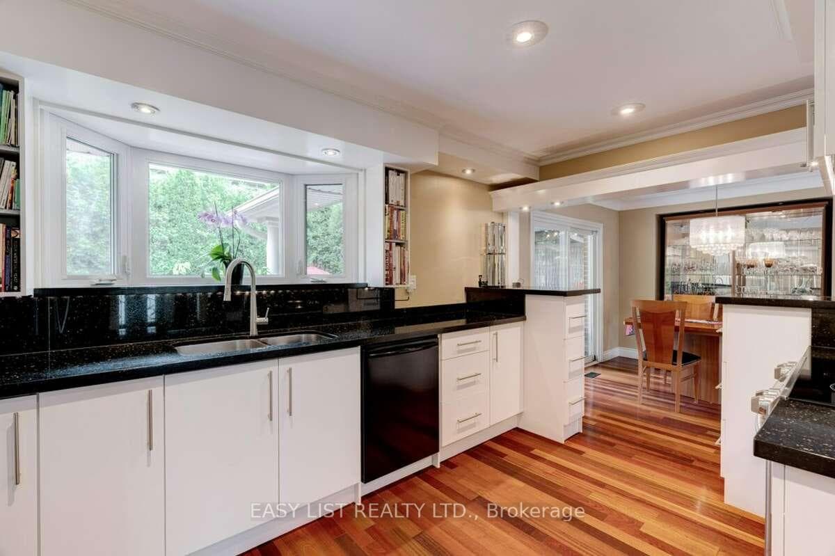 193 Pine Cove Road - Detached photo 10 of 39 in Burlington, Ontario