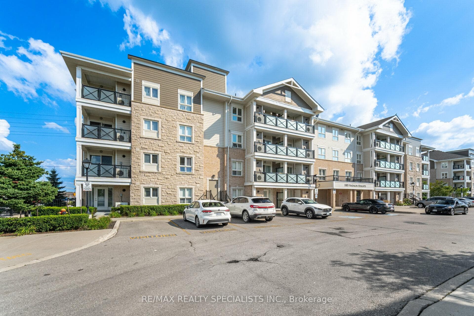 1005 Nadalin Heights N/A Unit 411 - home for sale in Milton, Ontario
