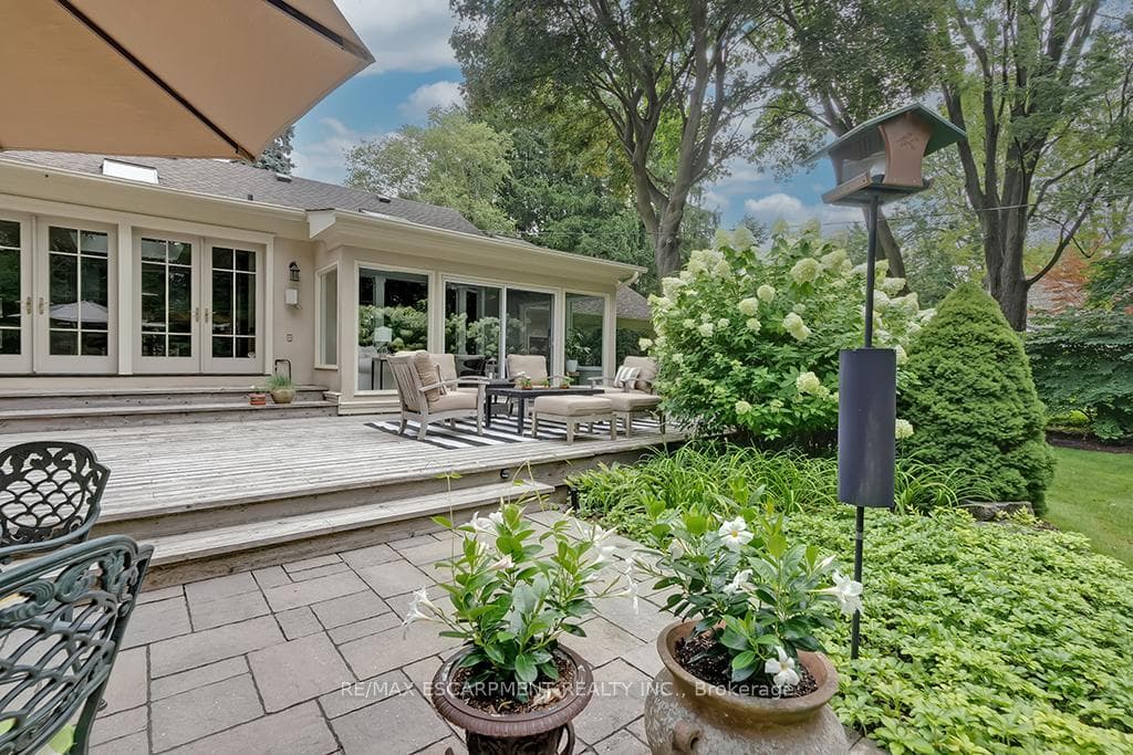 7 Colonial Crescent - Detached photo 44 of 49 in Oakville, Ontario