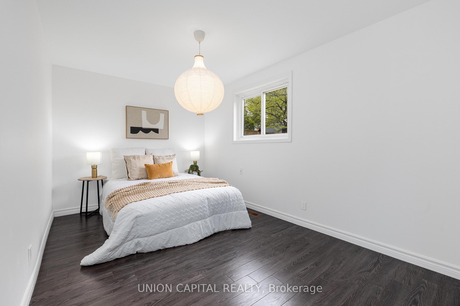 34 Lisburn Crescent - Detached photo 14 of 21 in Hillcrest Village / Bayview Village, Ontario